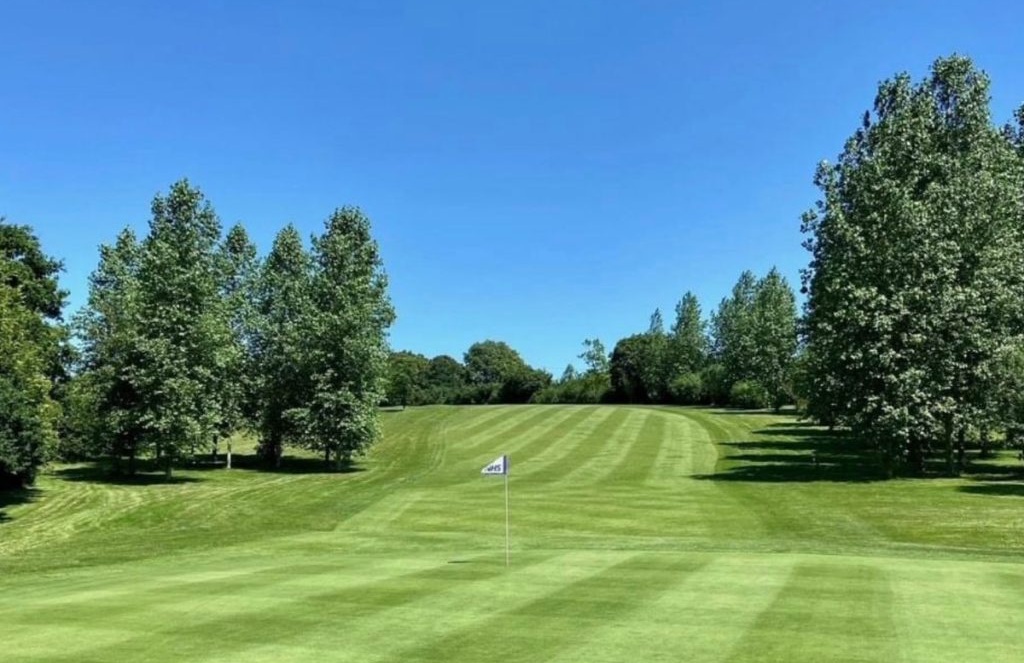Lexden Sign Lexden Wood Golf Club | Top Golf Course & Driving Range in Colchester